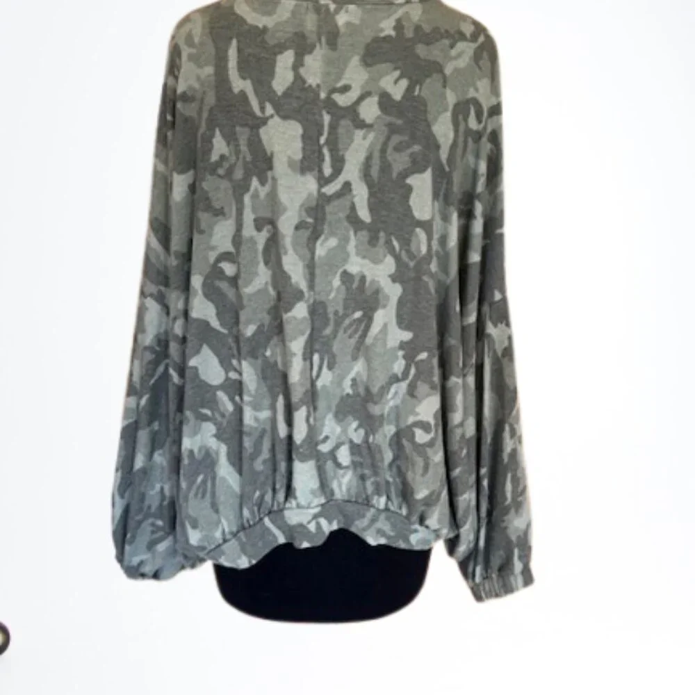 Camo Print Pullover Zip Sweatshirt   8238 - Picture 2 of 10